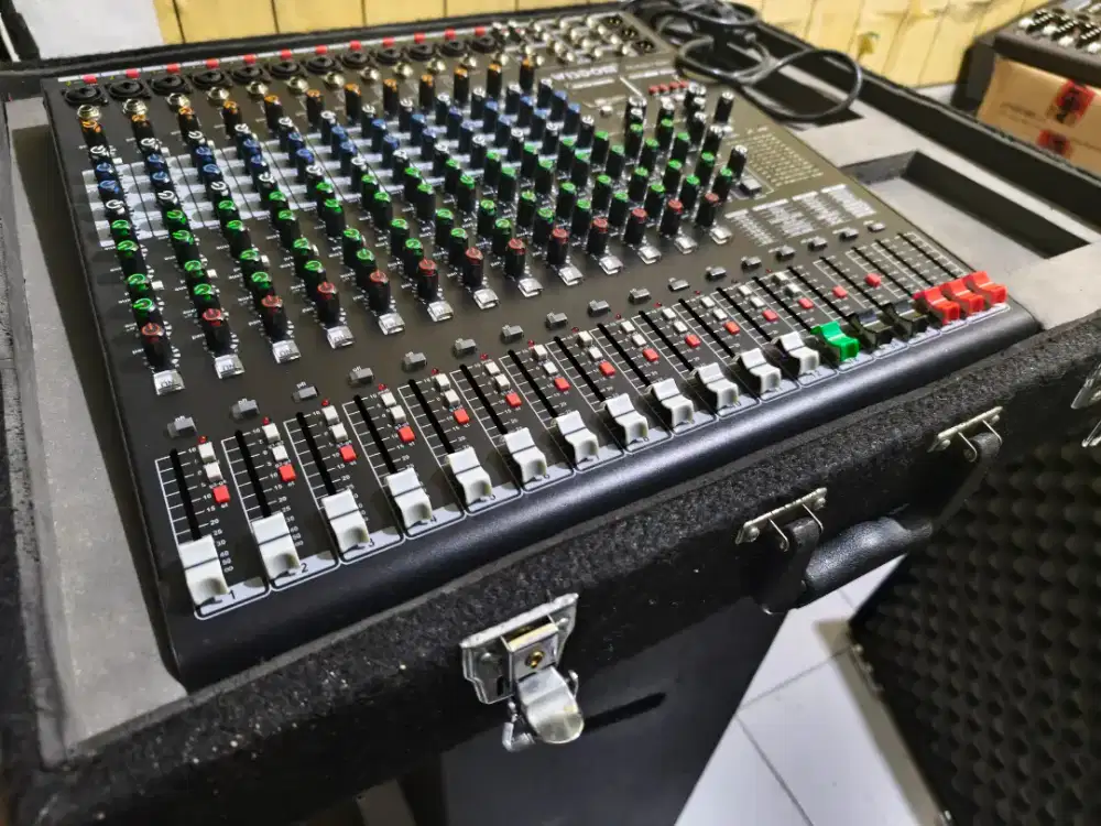 MIXER AUDIO WISDOM MASTER 12