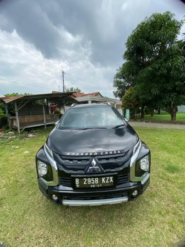 Xpander Cross Premium