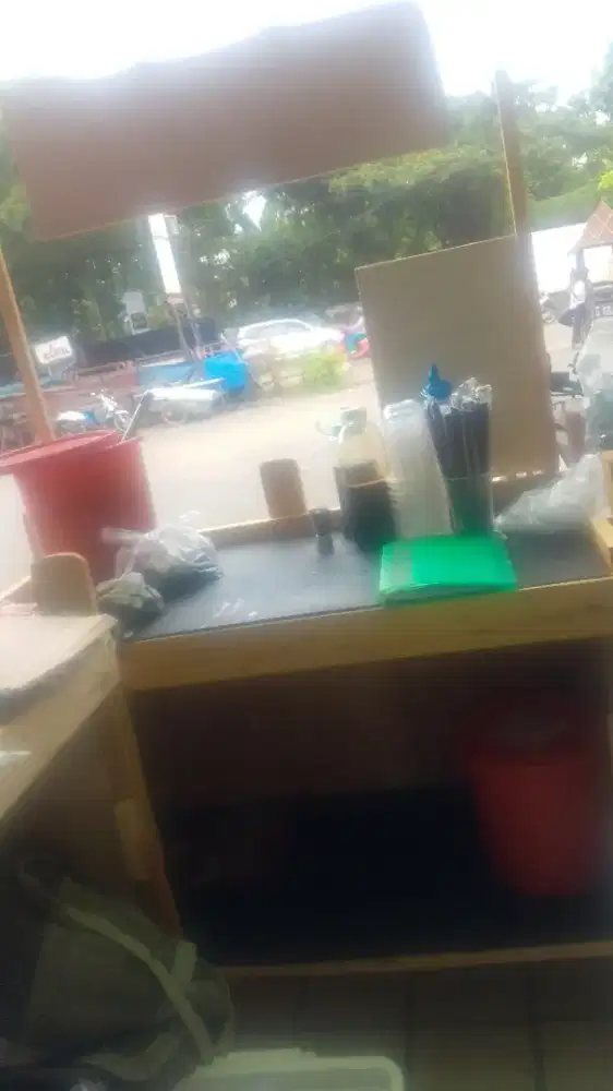 Jaga stand cendol dan bakmi