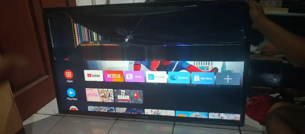 Jual smart tv 43inc kondisi rusak lcd nya