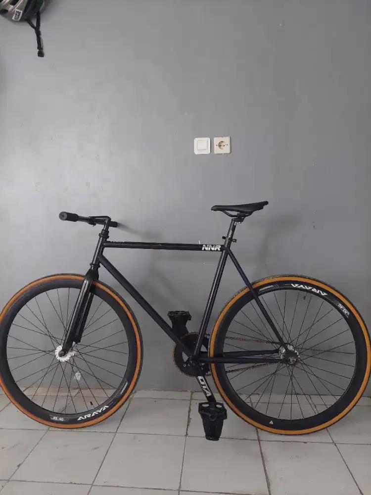 Fixie classic dark purple