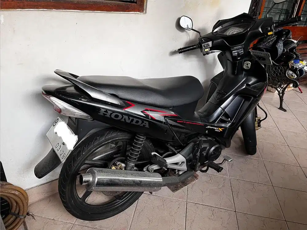 Supra X 125R Double Disk Hitam Tangan Pertama Bekas 2008