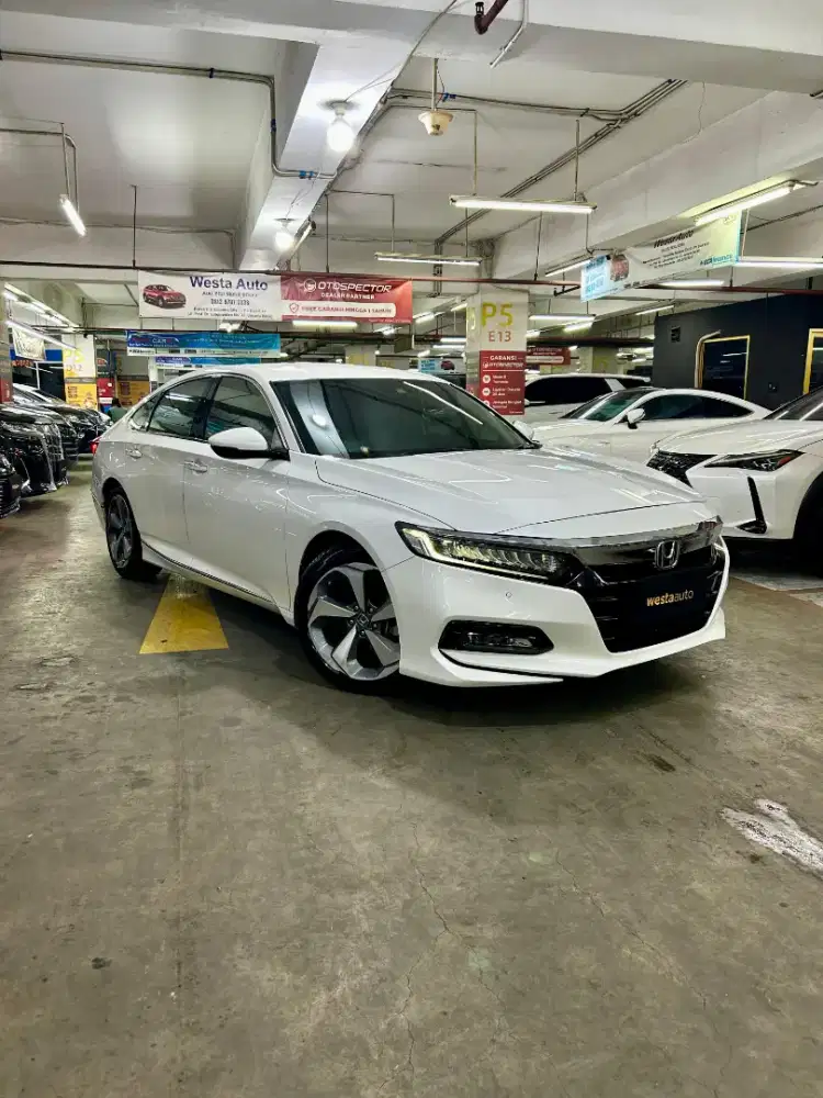 Honda Accord 1.5 Turbo Sensing AT 2020 Like new