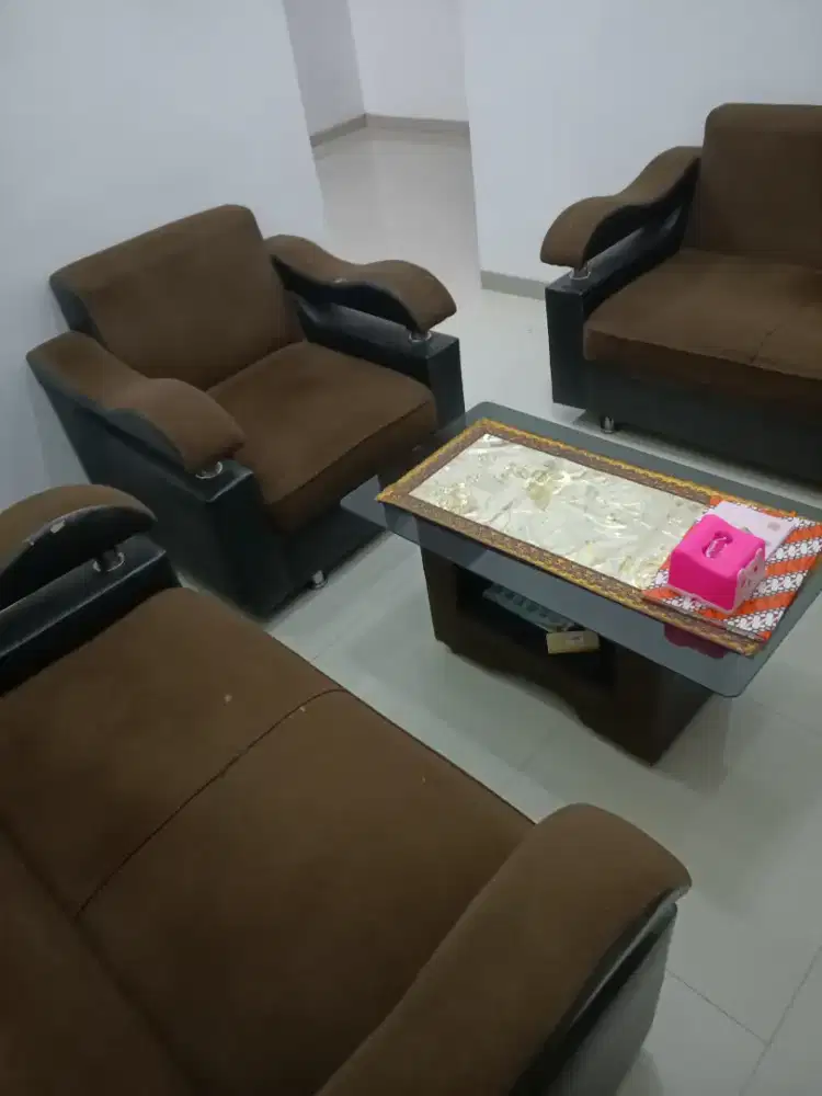 Kursi tamu minimalis layak pakai