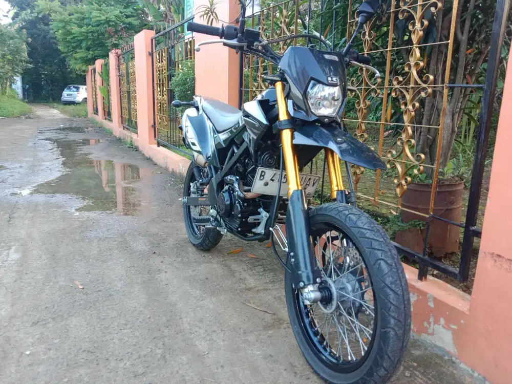 Kawasaki d tracker 150 SE th 2022 cash/kredit