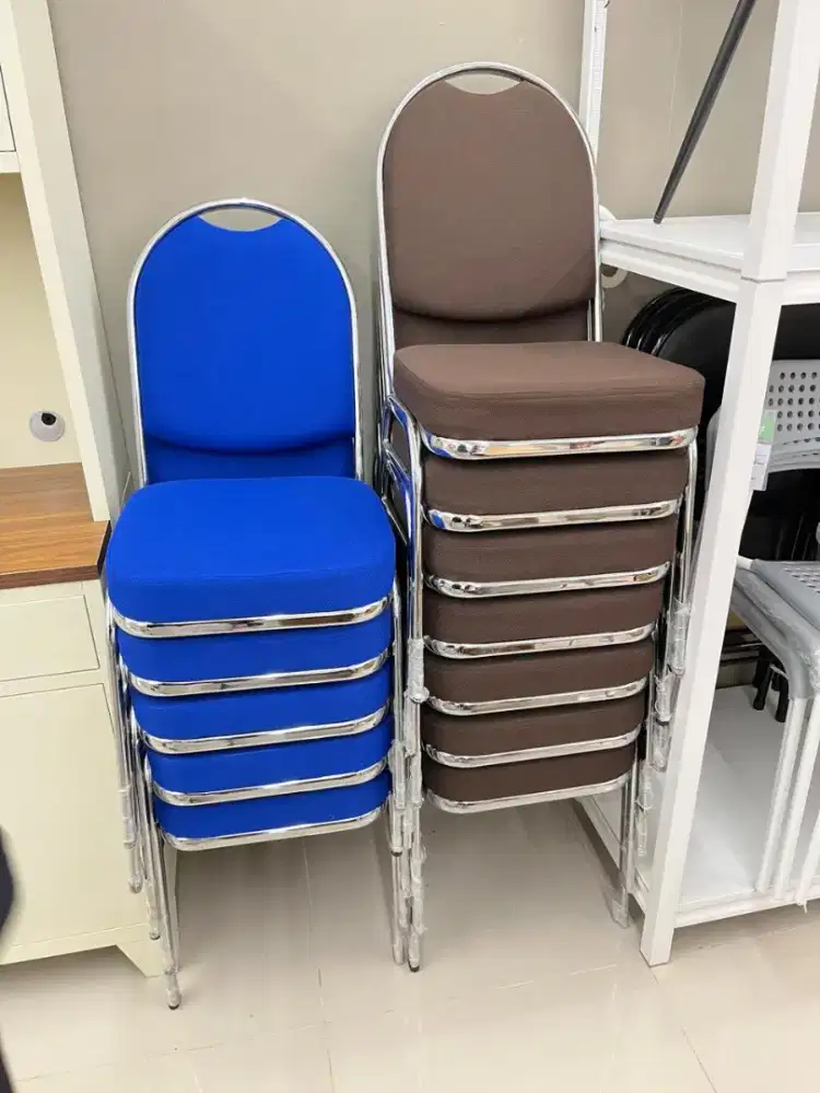 Kursi luke banquet selma