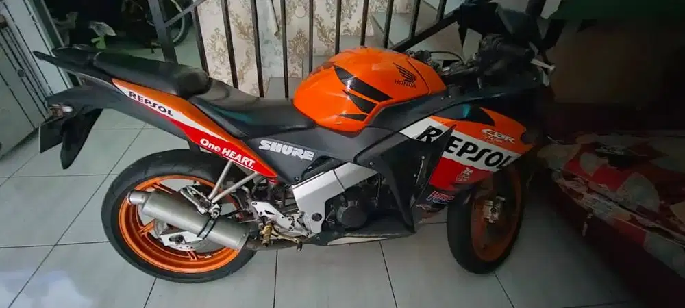 Jual Motor Honda CBR 150RC tahun 2013, pajak off 7thn.