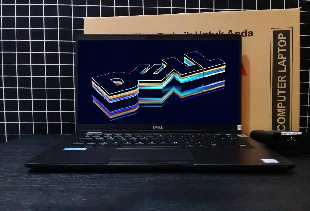 Laptop TouchScreen Core i5 Gen8 Fulzet original mulus segel all normal