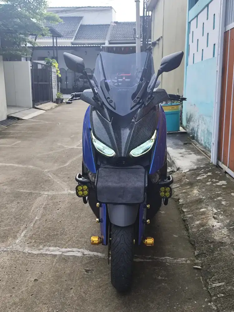 XMAX Biru nya langit 2018