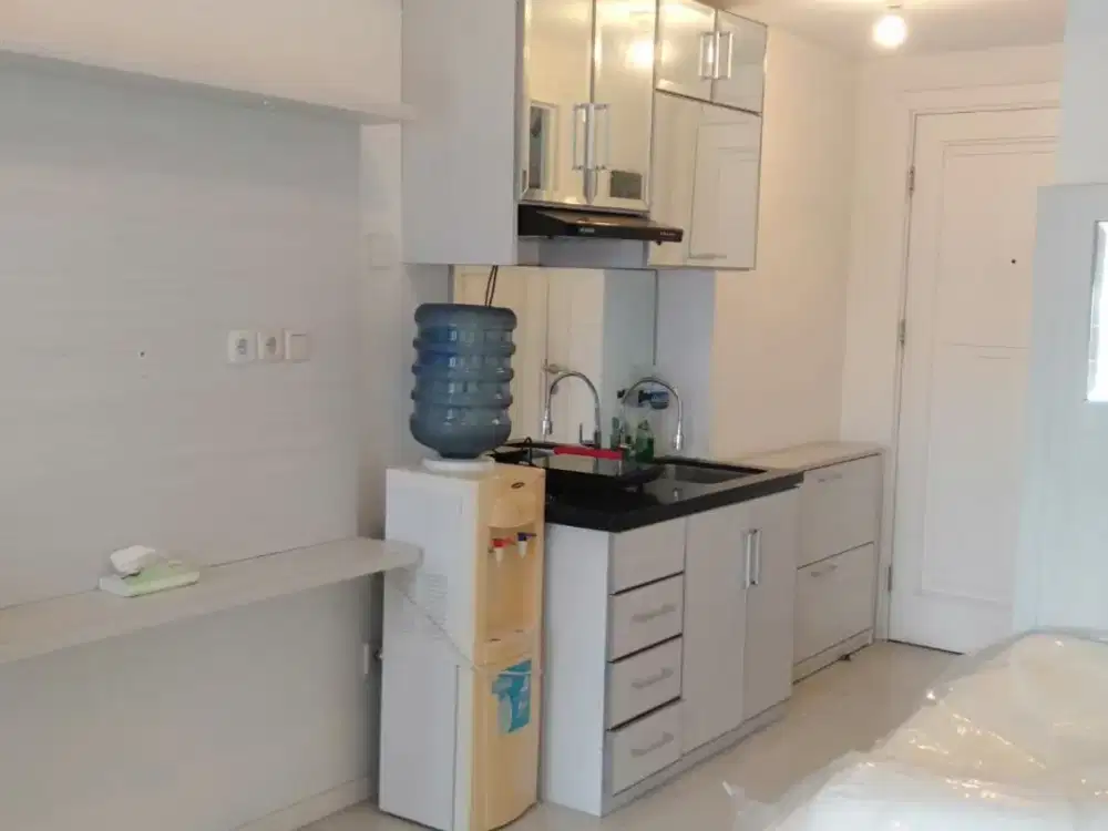 disewa unit apartemen green lake sunter,studio furnished,lantai rendah,11,5 juta/3bulan