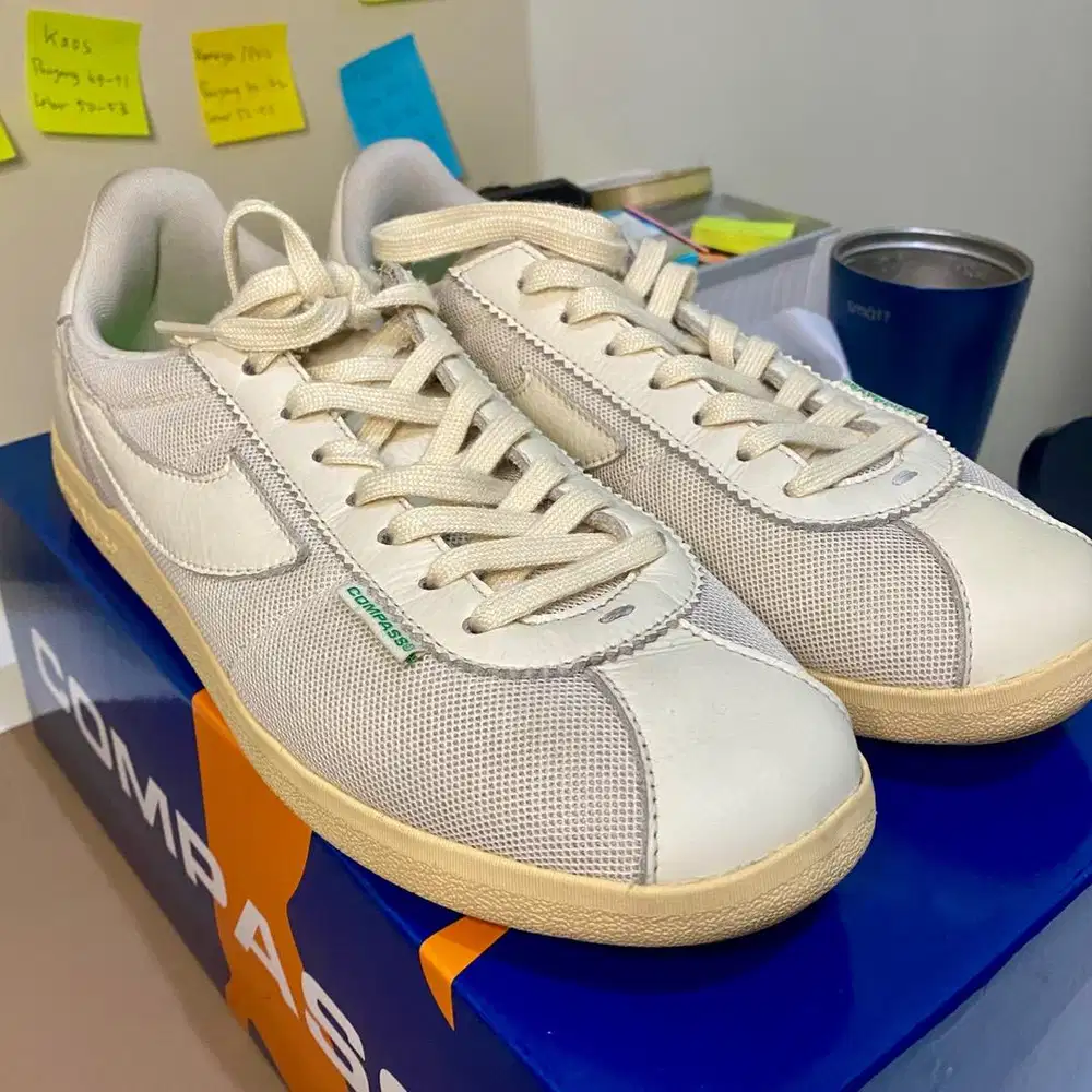 Sepatu compass tribune white green - 42