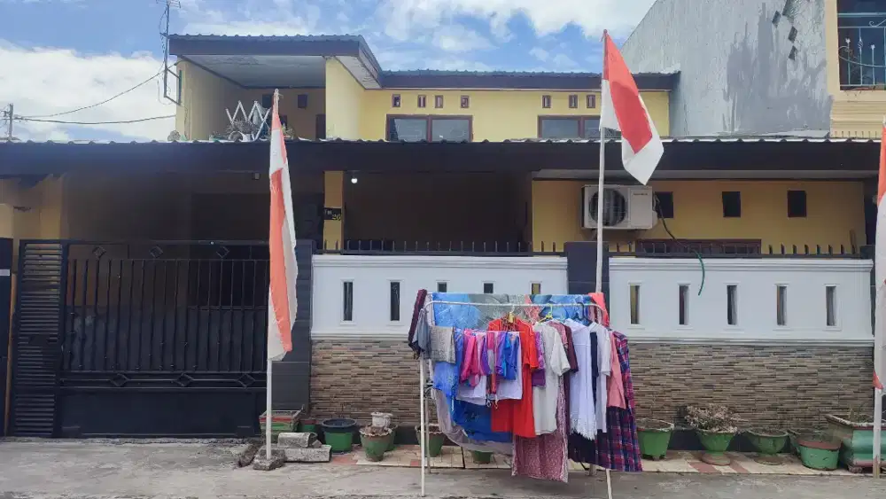 DIKONTRAKKAN RUMAH 5 KT DAN 3 KM