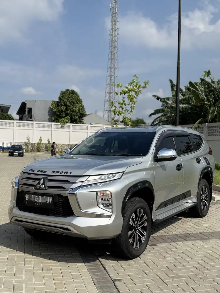 Mitsubishi Pajero Sport Dakar 2022 KM 17 rb silver