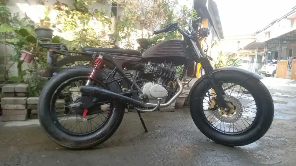 HONDA GL 100 THN 1982