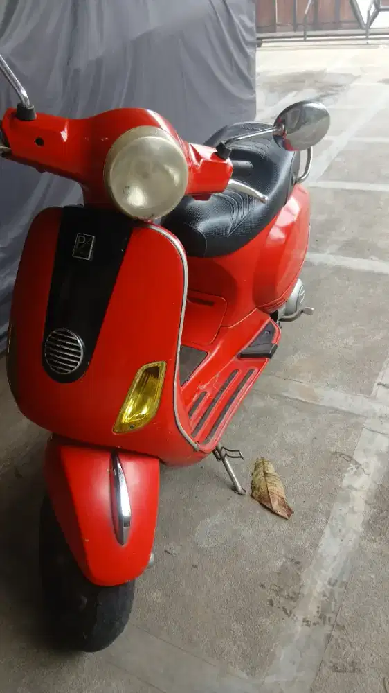 Jual vespa matic LX 150