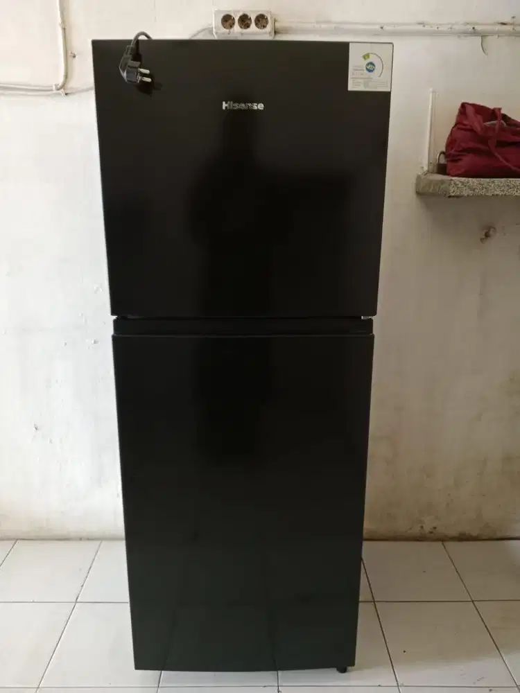 Kulkas 2 pintu hisense
