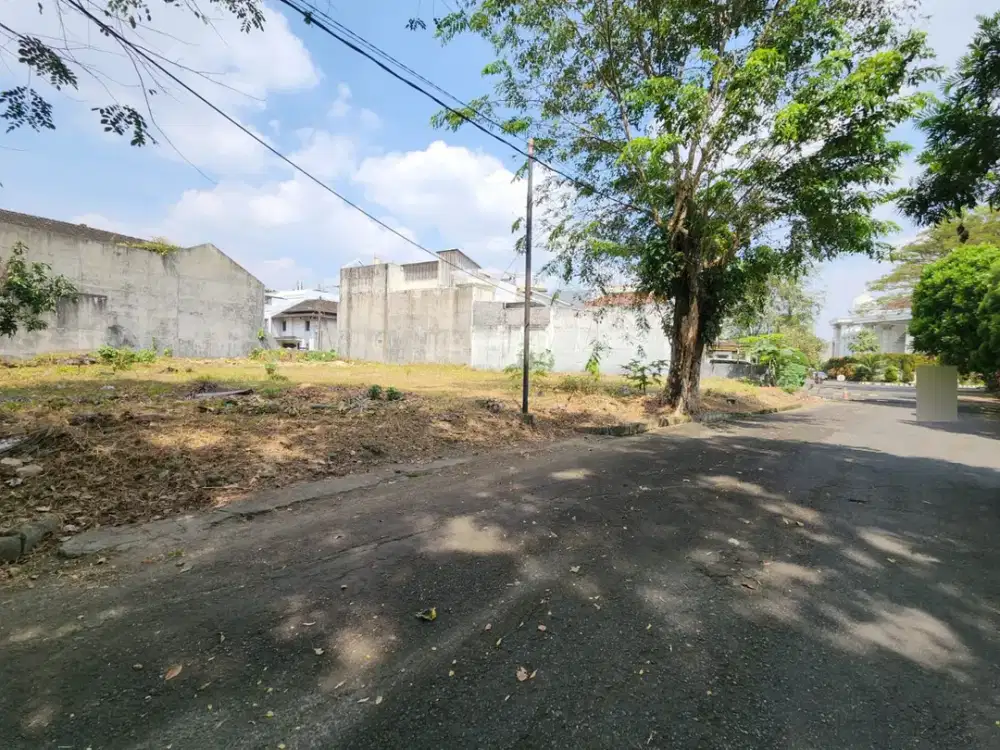 Kavling di Komplek Malibu Indah ( Polonia )