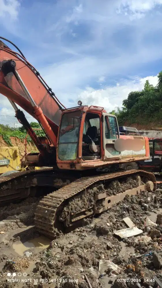 Exca DOOSAN 500LCV
di Samarinda