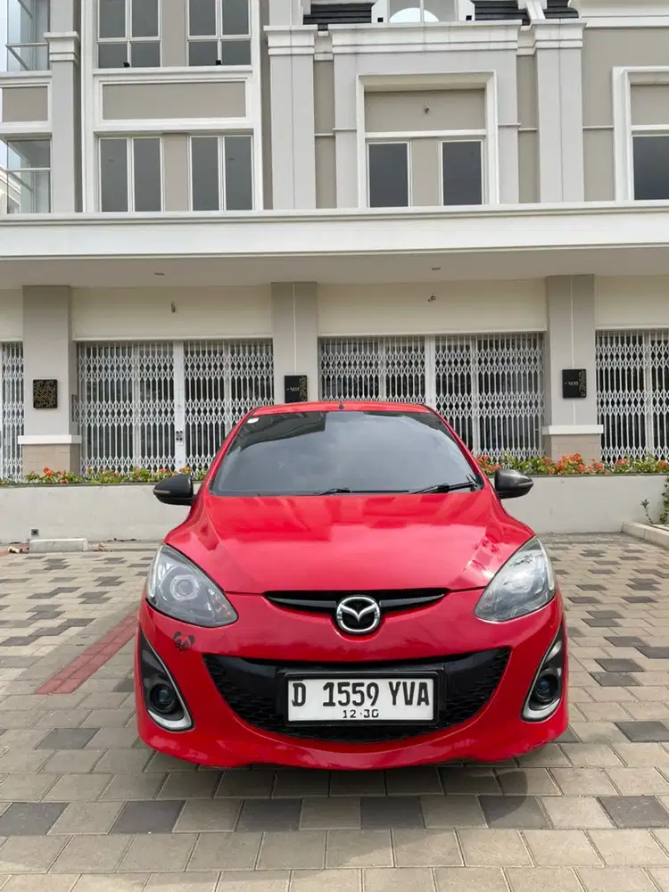 Mazda 2 2011 Bensin