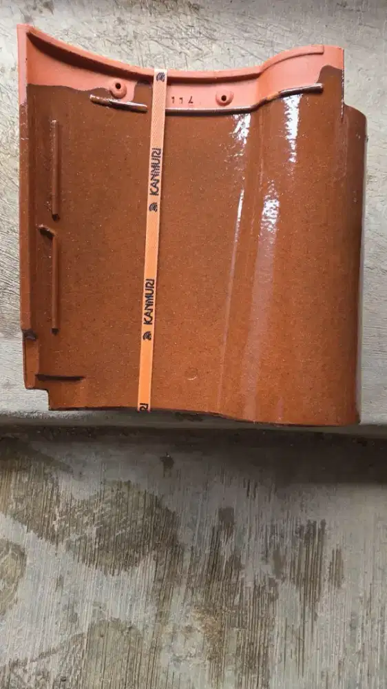 Genteng keramik kanmuri espanica