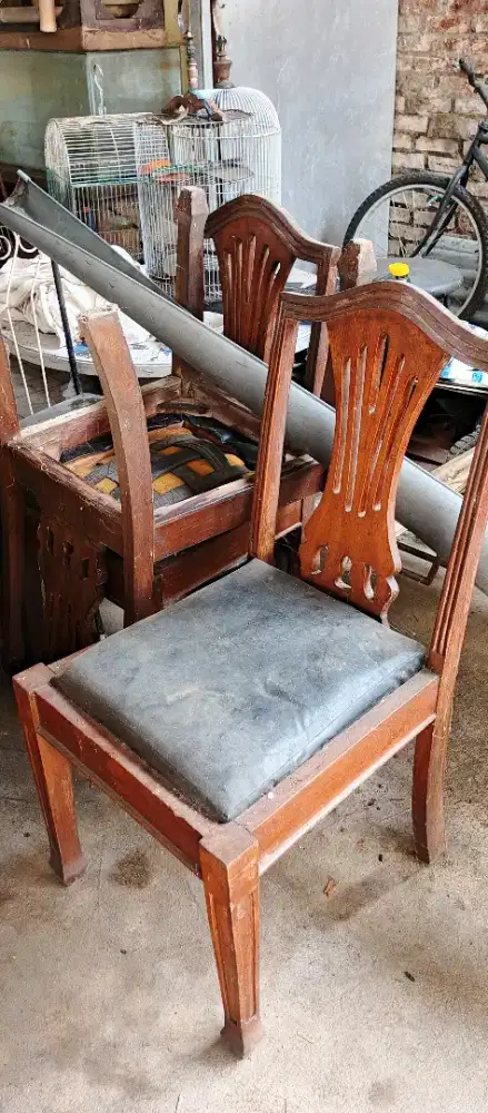 Kursi kayu & Meja Gratis