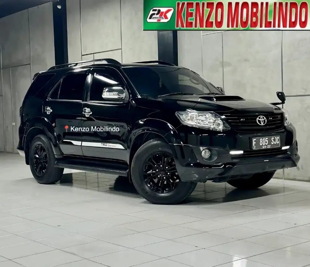 Fortuner Diesel 2,5 VNT TRD AT 2015 hitam,km rendah istimewah dp 58jt