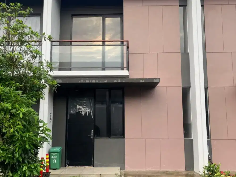 Dijual Rumah 2 Lantai di Cendana Prive Park Serpong