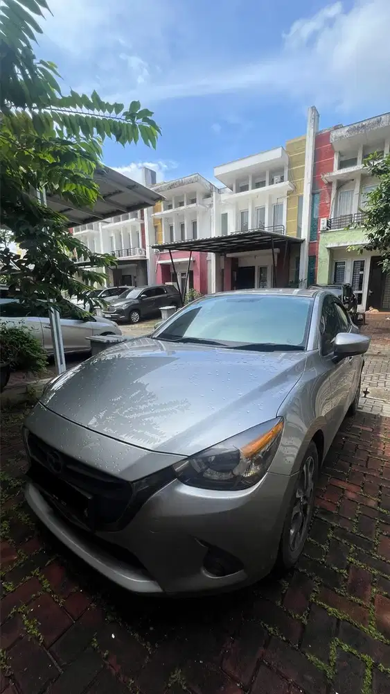 Mazda 2 R SKYACTIV JUAL CEPAT BU