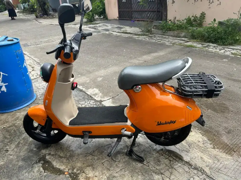 Dijual Sepeda Listrik Uwinfly orange