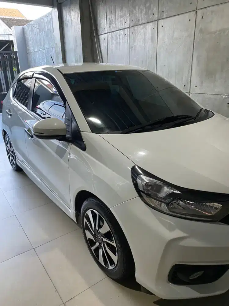 HONDA BRIO 1.2 RS CVT CKD