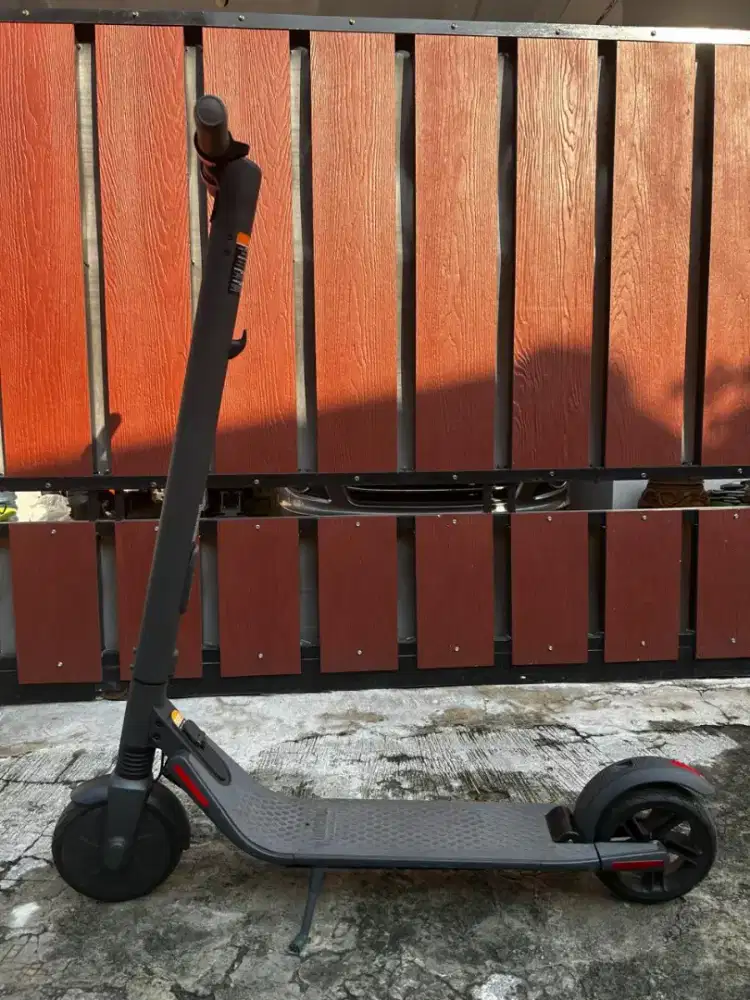 Dijual skuter Segway Ninebot