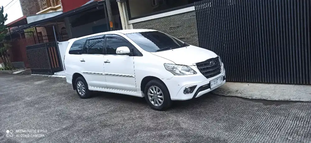 Innova diesel V matik 2014 barong