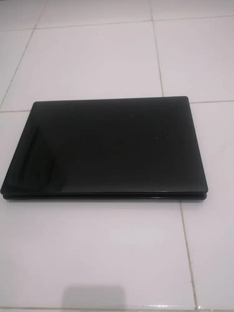 Laptop kantoran merk Acer