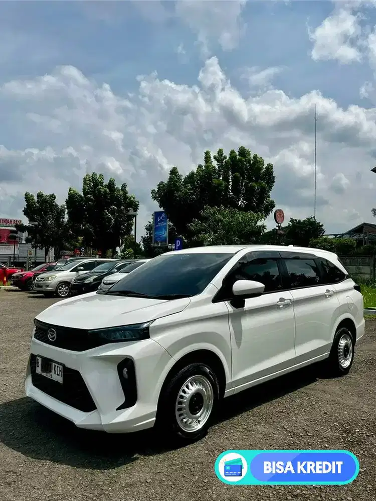 Xenia R AT 2022 Bensin