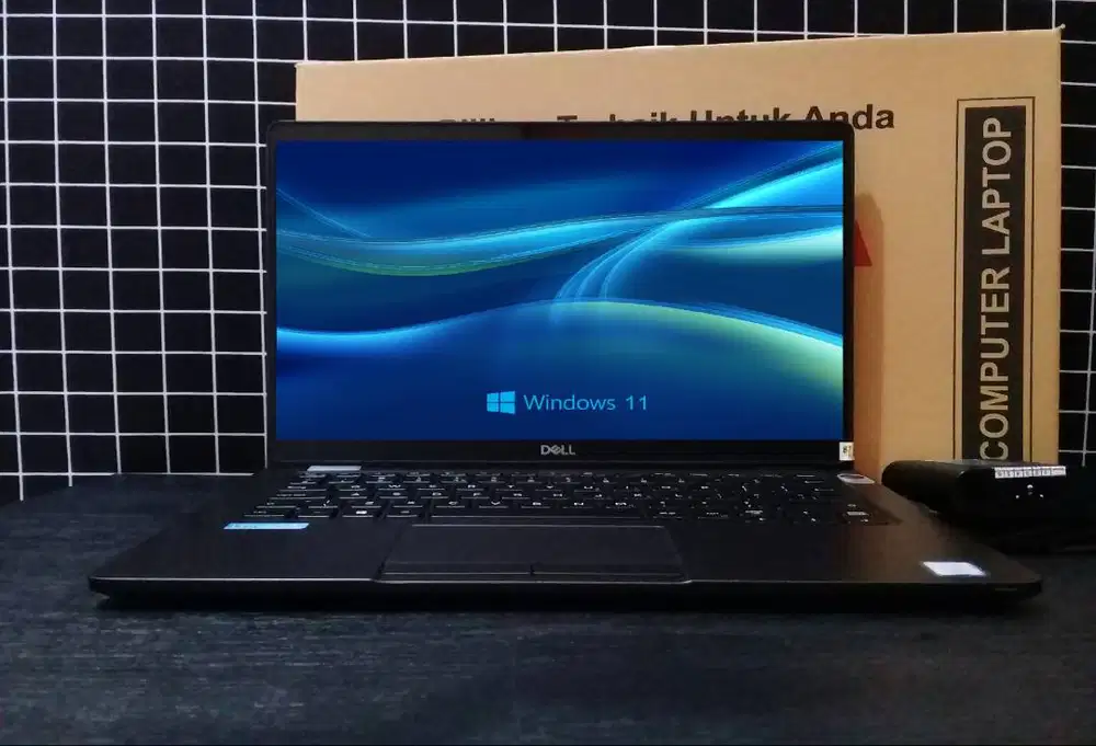 Laptop TouchScreen Core i5 Gen8 Fulzet original mulus segel all normal