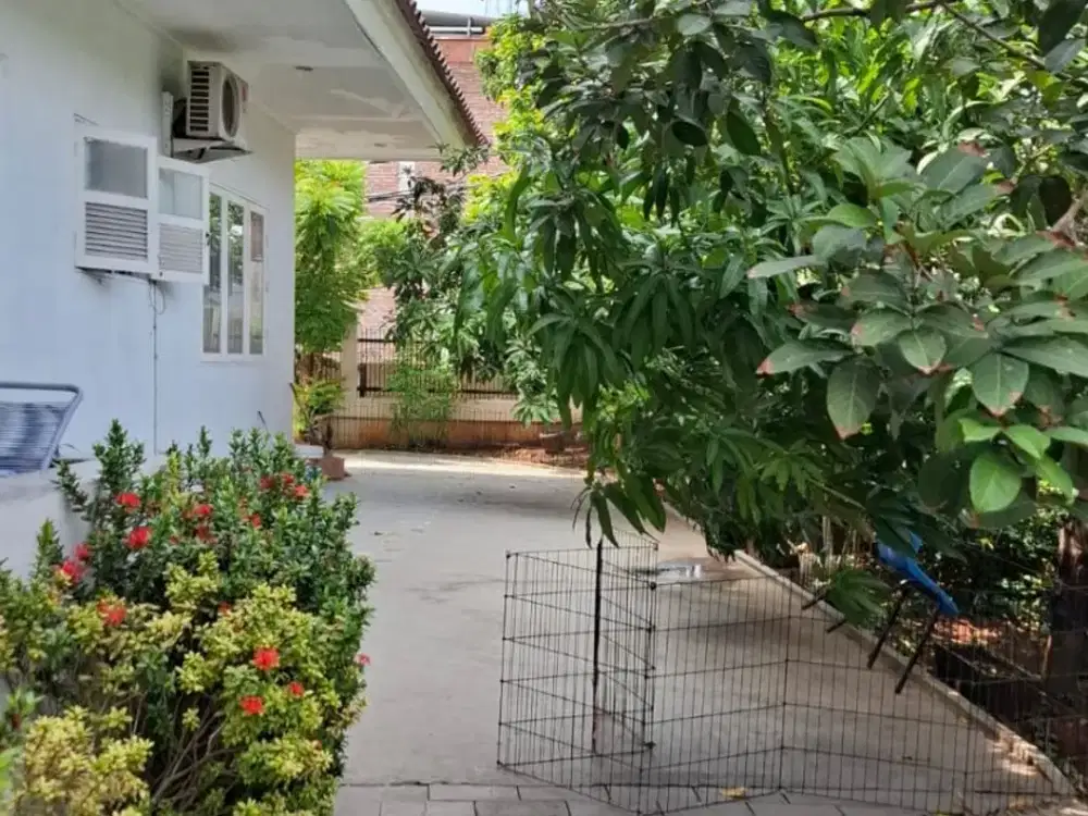 Dijual Cepat Rumah posisi hook di Meruya Utara-Jakarta Barat