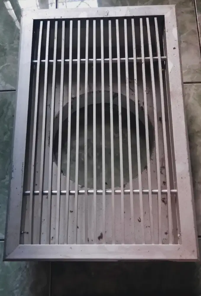Jual Grill aluminium ukuran kotak 55x35 cm, inlet 25 cm,baru,murah