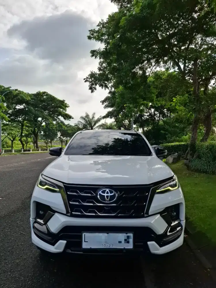 Fortuner VRZ 2.8 GR Sport 2022 AT Matic Putih Diesel Solar 1GD non TRD