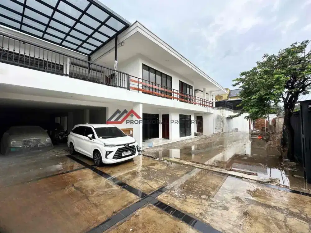 Disewa Rumah bagus renovasi buat Rumah atau kantor di kebayoran baru,jakarta selatan
