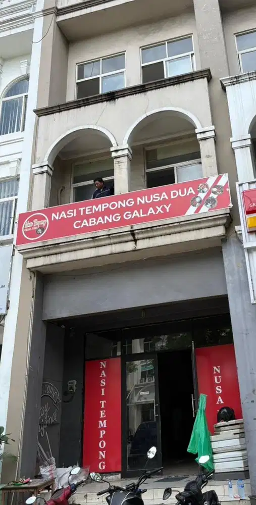 DICARI KARYAWAN RUMAH MAKAN