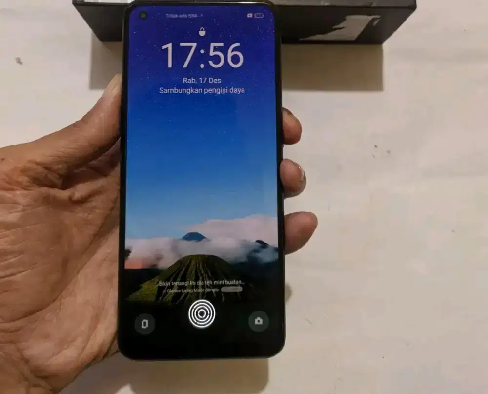 Realme 9 6/128 Finger di layar