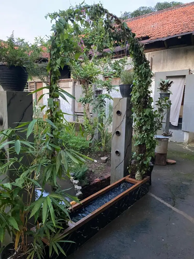 kolam portable, gemericik air dari atas