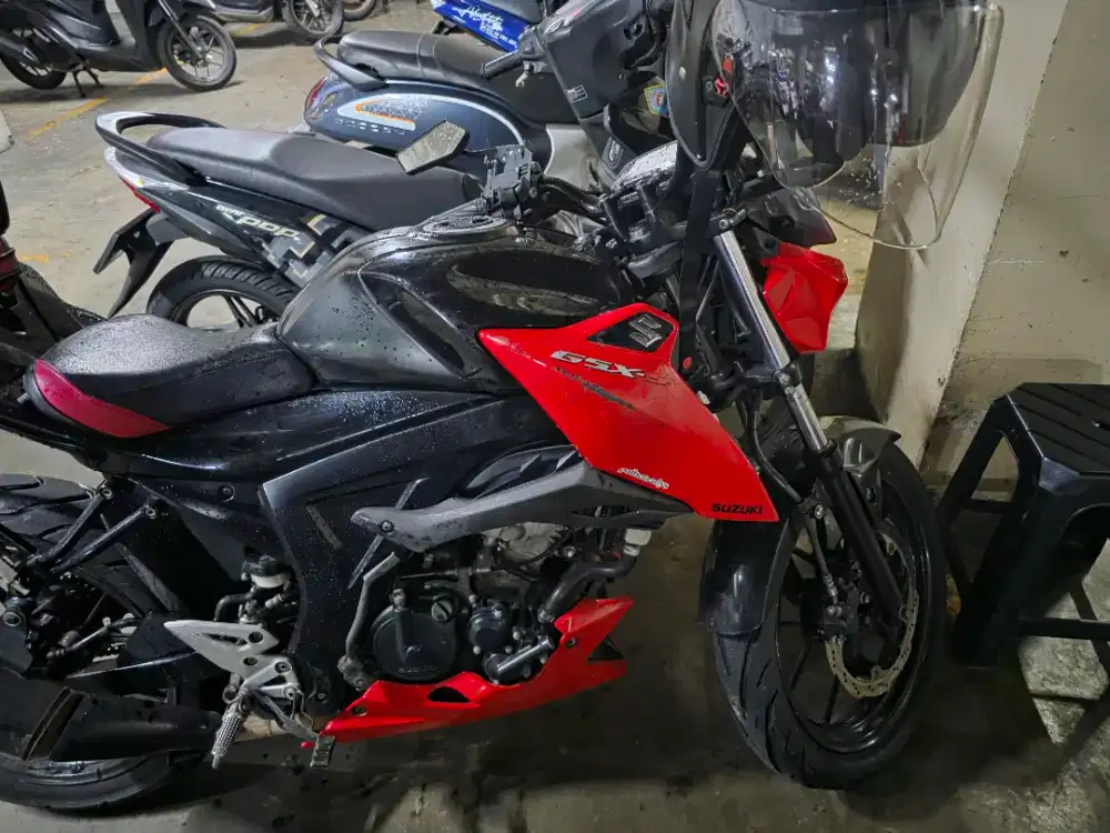 Suzuki GSX S 150cc