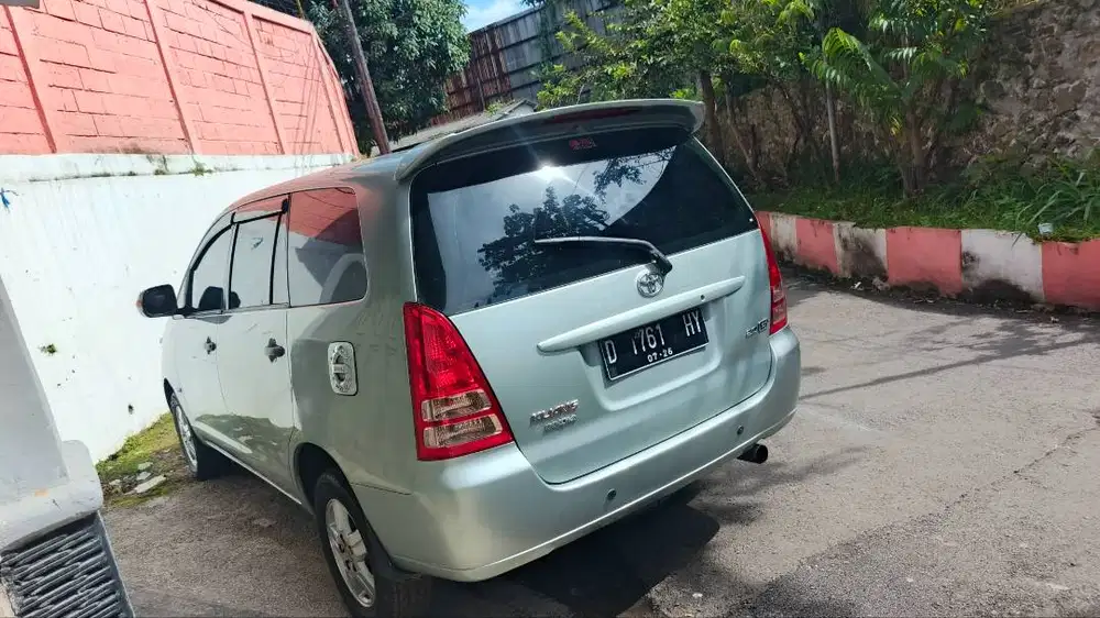 Innova Istimewa 2006