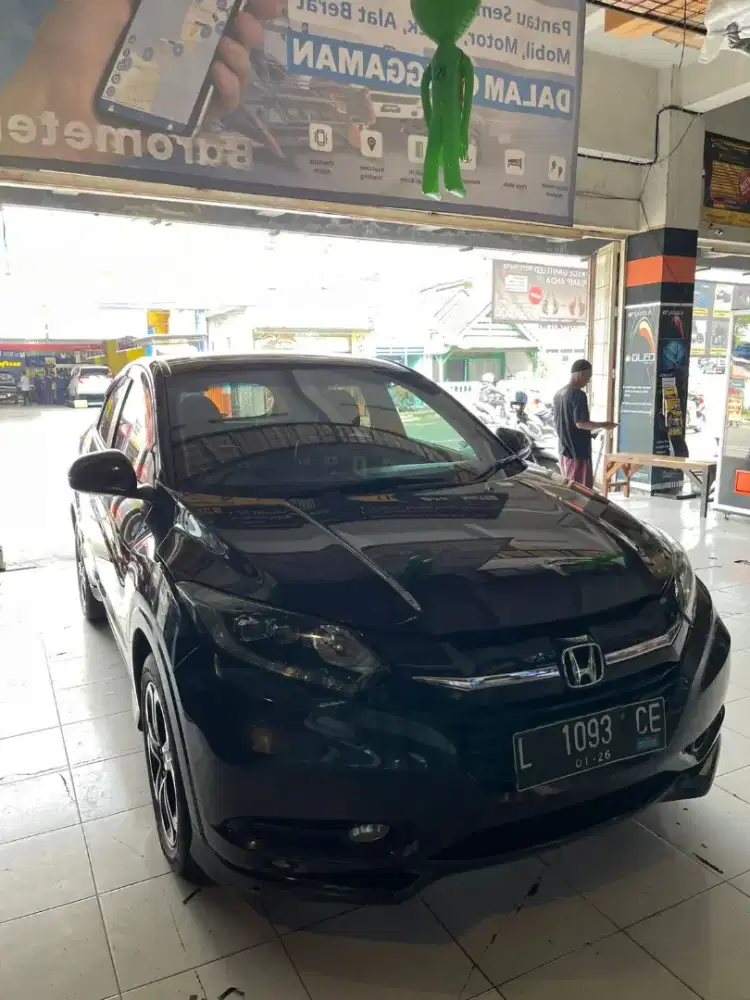 2015 Honda hrv prestige cvt (matic)