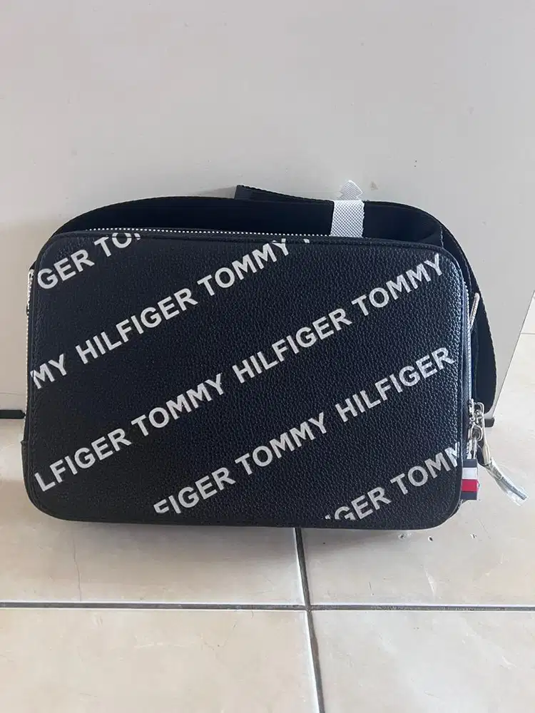 Tas tommy hilfigher pria original