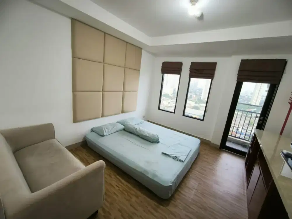 Sewa Apartemen Kebayoran Icon Studio 33m2 Lantai Tinggi Dekat Sky Lounge