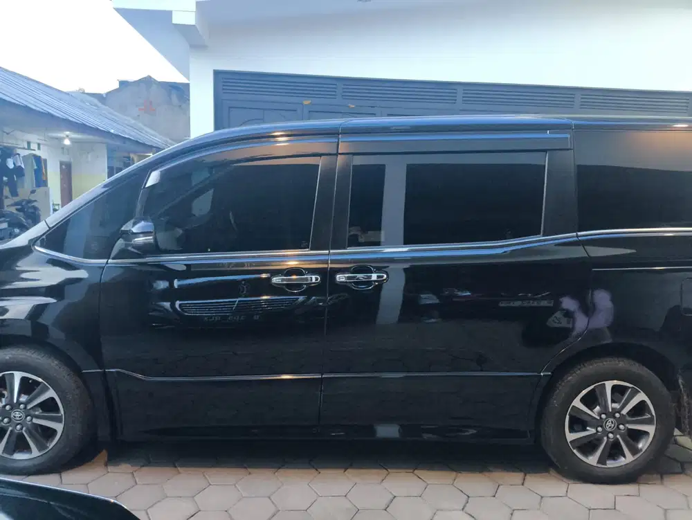 Toyota Voxy 2019 Bensin