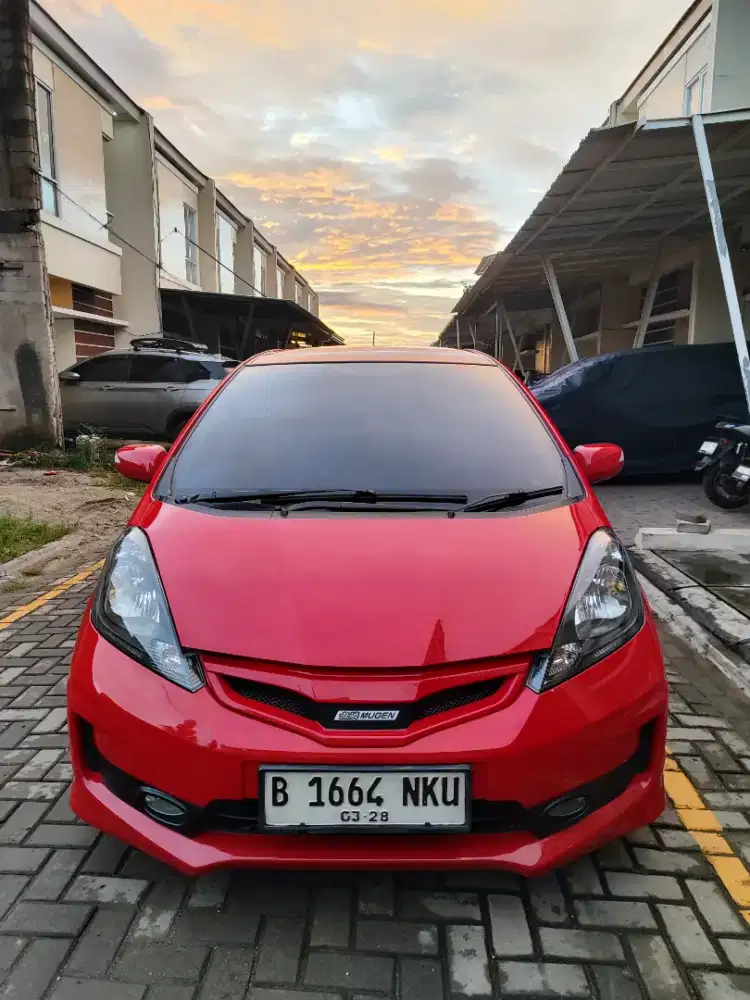 HONDA JAZZ RS AT 2013