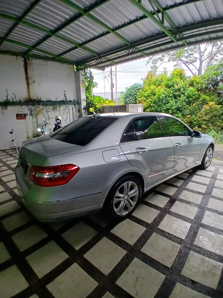 Mercedes-Benz E250 2012 Bensin
